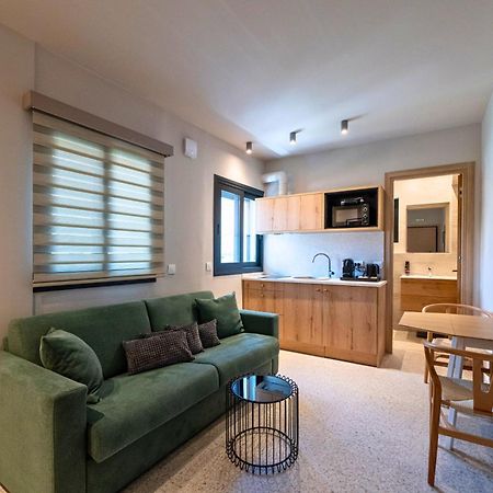 Asklipiou Cube - Kalamata Mediterranean Suites Экстерьер фото
