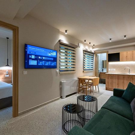 Asklipiou Cube - Kalamata Mediterranean Suites Экстерьер фото