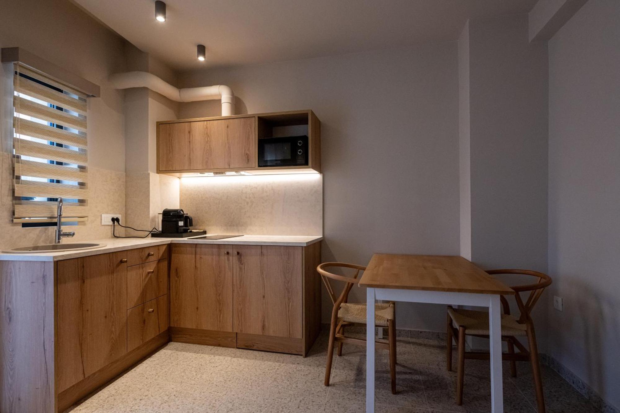 Asklipiou Cube - Kalamata Mediterranean Suites Экстерьер фото