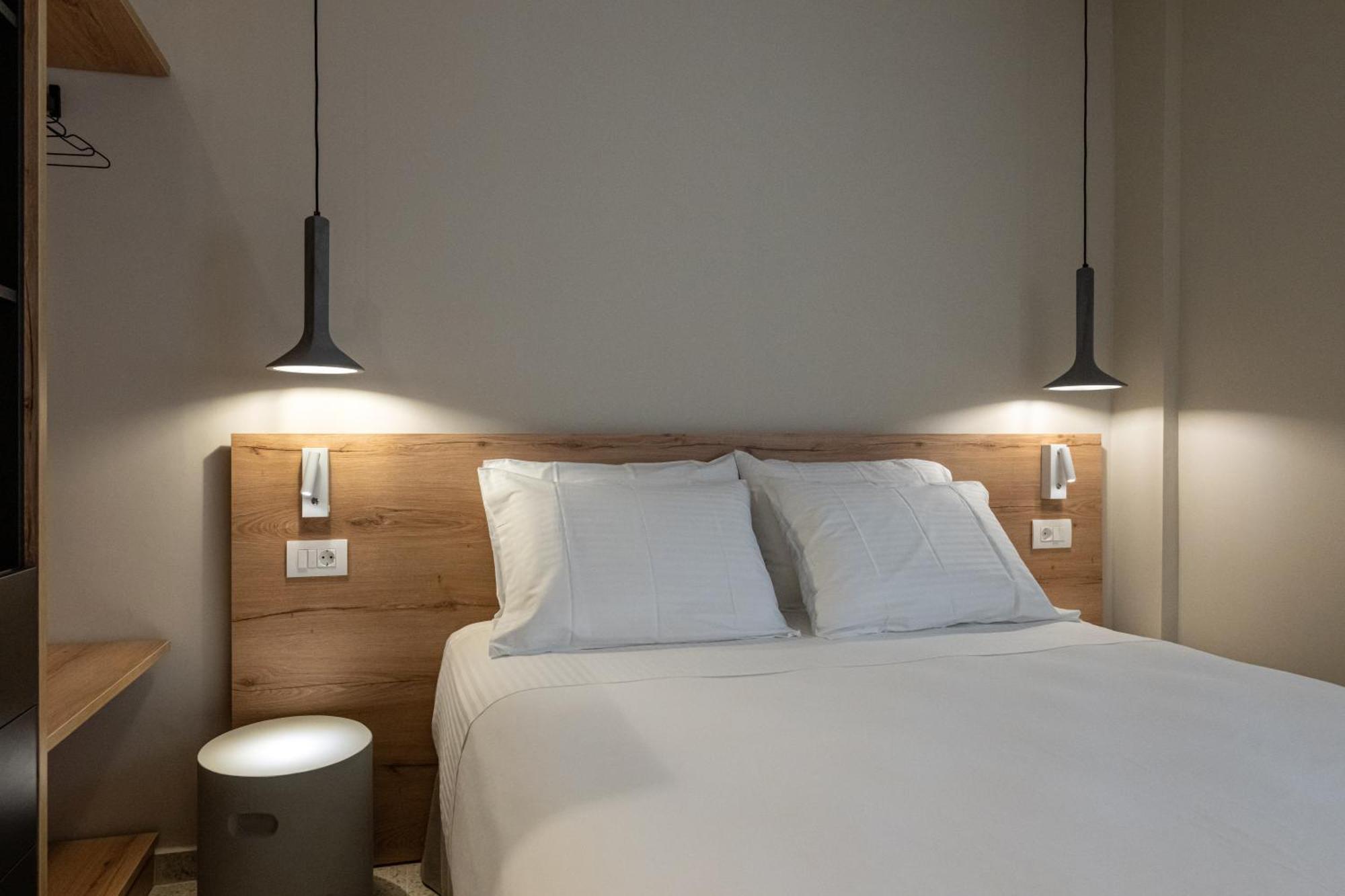 Asklipiou Cube - Kalamata Mediterranean Suites Экстерьер фото