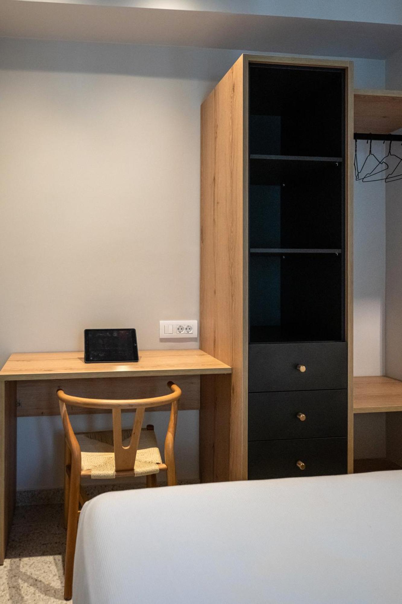 Asklipiou Cube - Kalamata Mediterranean Suites Экстерьер фото