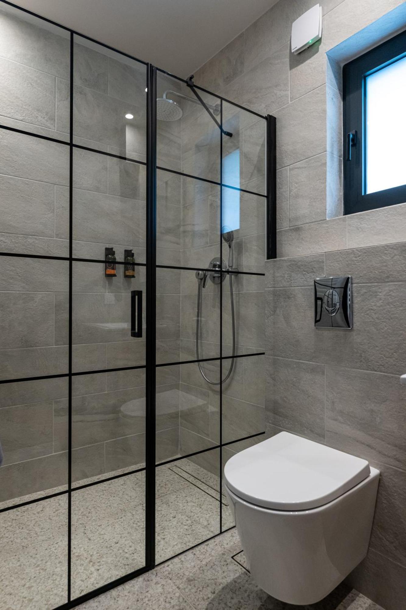 Asklipiou Cube - Kalamata Mediterranean Suites Экстерьер фото