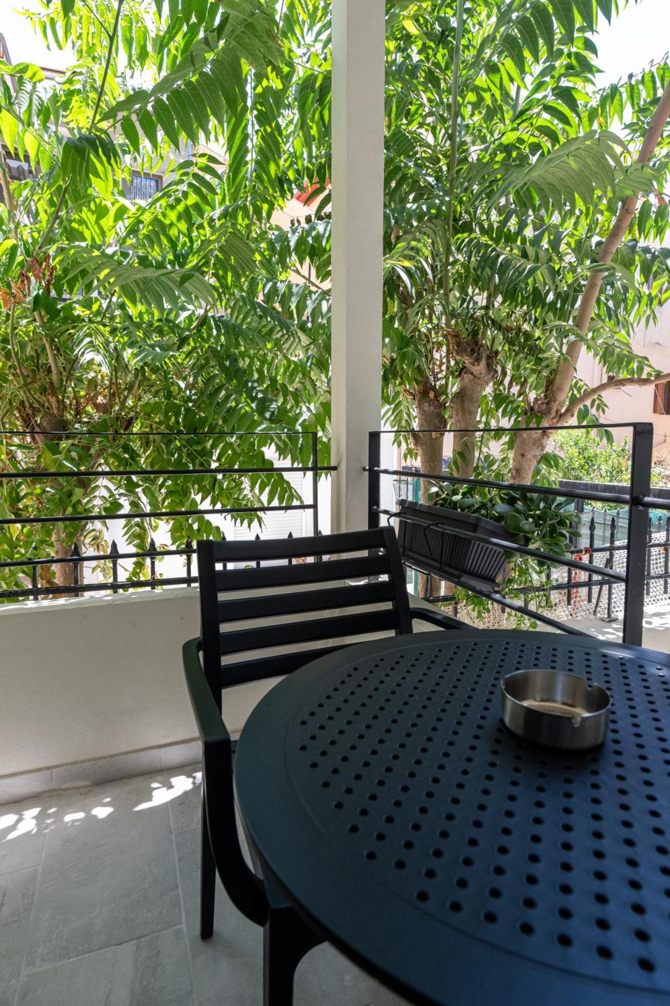 Asklipiou Cube - Kalamata Mediterranean Suites Экстерьер фото