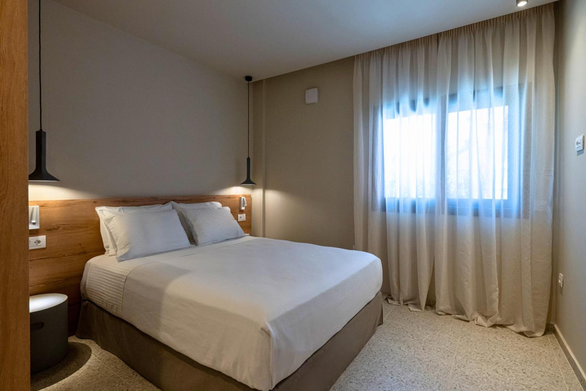 Asklipiou Cube - Kalamata Mediterranean Suites Экстерьер фото