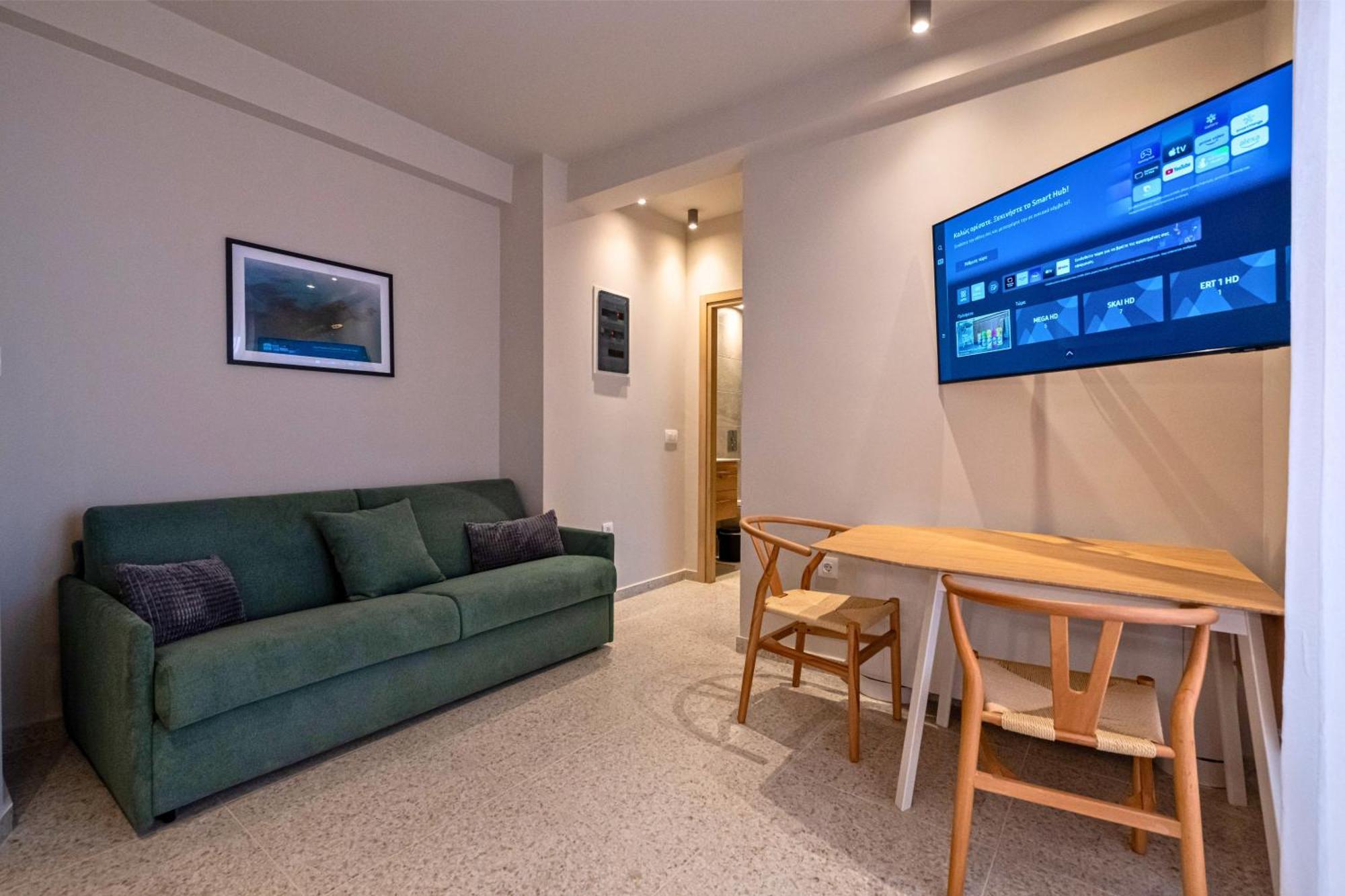 Asklipiou Cube - Kalamata Mediterranean Suites Экстерьер фото